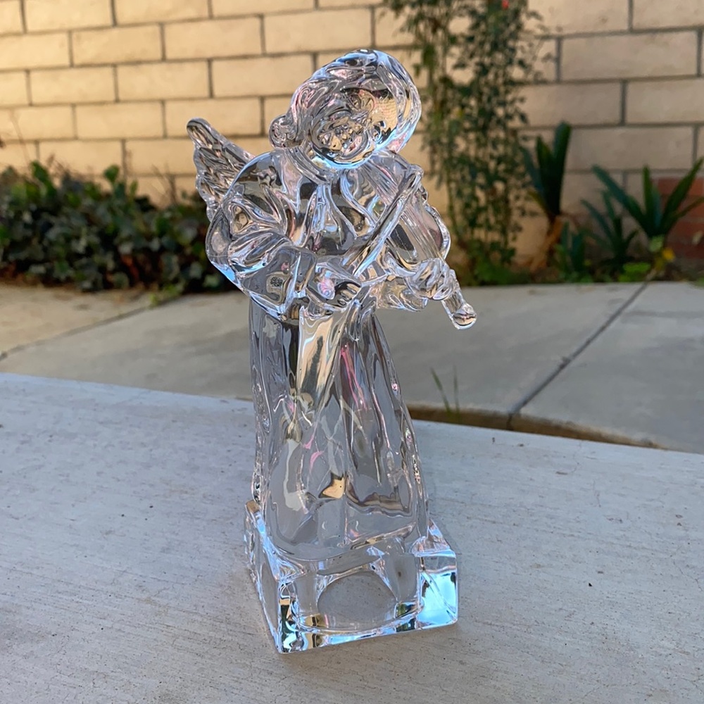 Glass angel